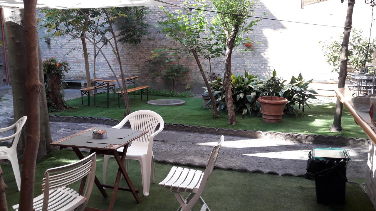 라벤나 Yard 19 B&B 외부 사진